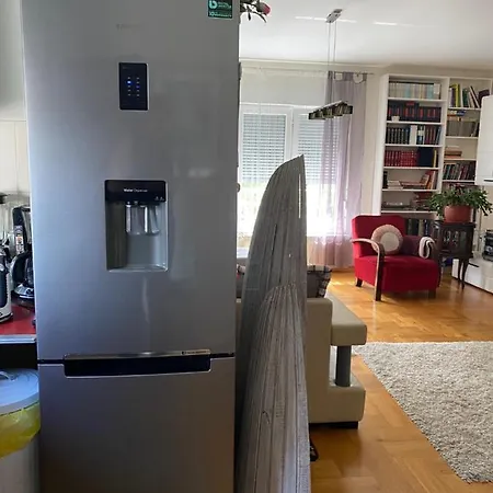Fenjer Apartment *